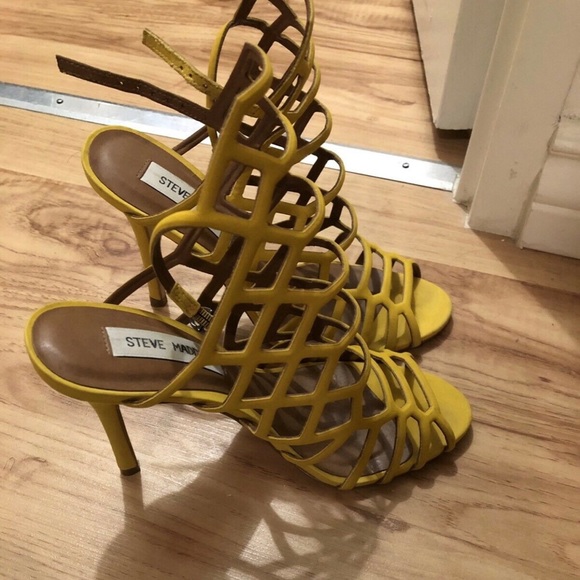 Steve Madden Heels - Picture 1 of 3